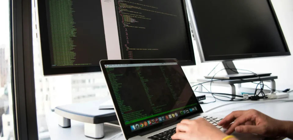 christina-wocintechchat-com-6Dv3pe-JnSg-unsplash